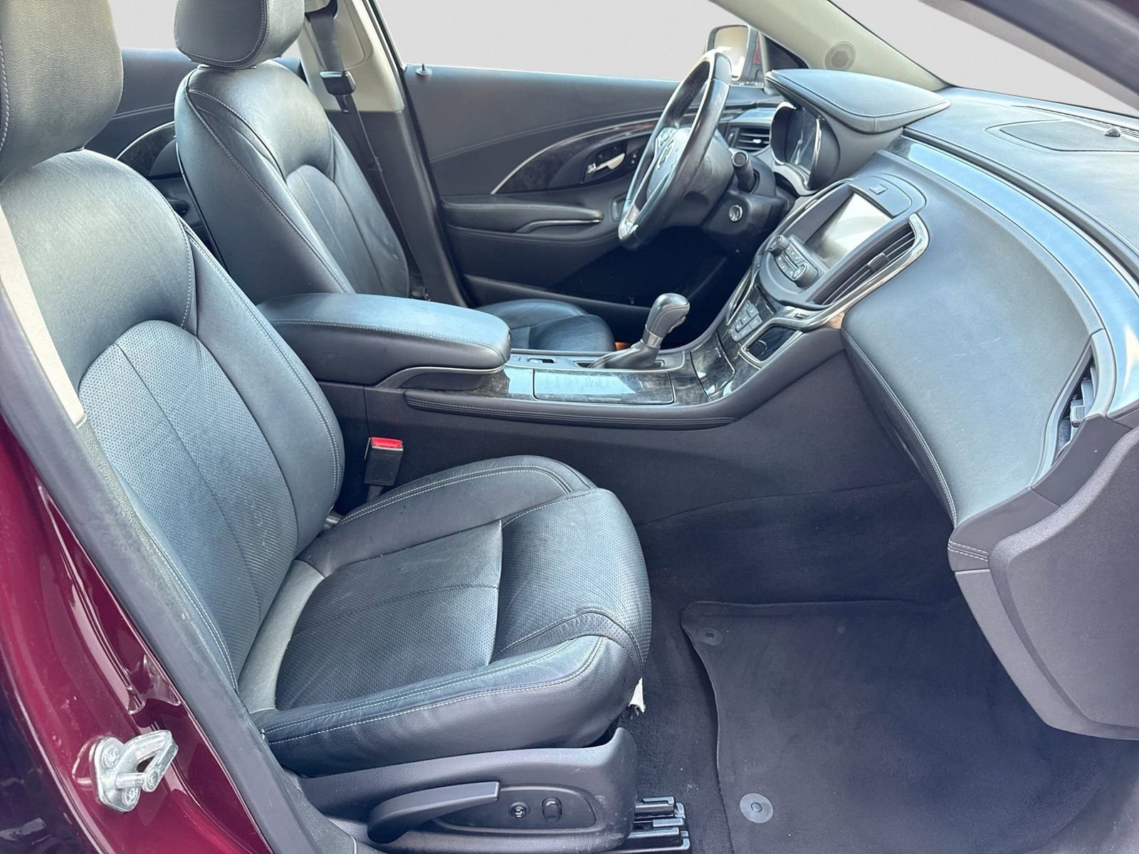 Used 2015 Buick LaCrosse FWD image 20