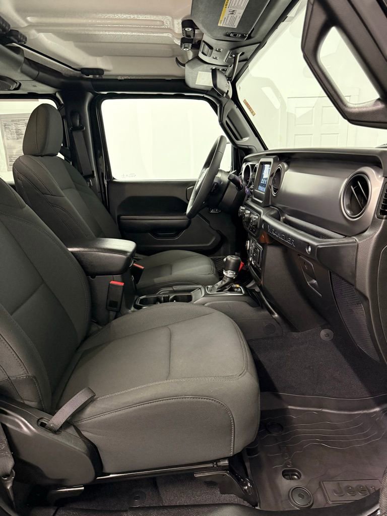 Used 2023 Jeep Wrangler Willys image 18