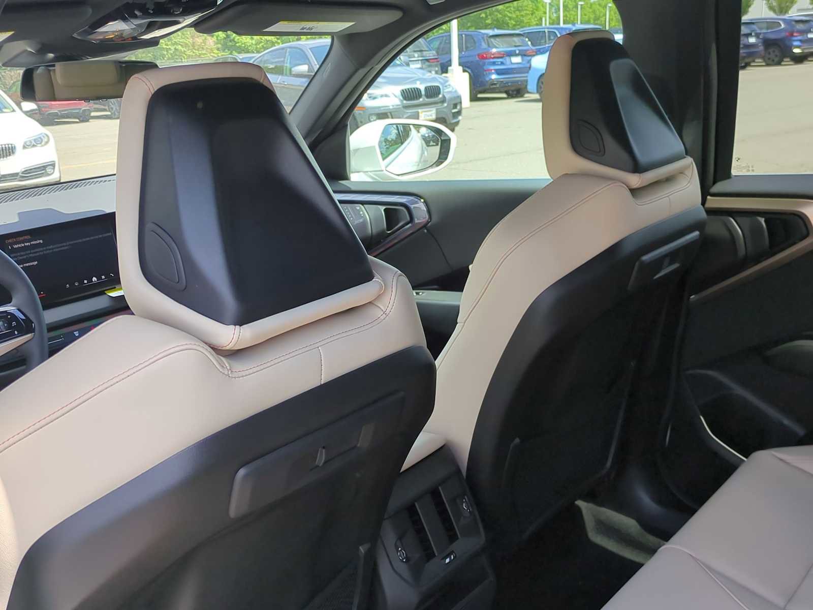Used 2025 BMW X3 xDrive30i w/ Premium Package AWD/4WD image 17