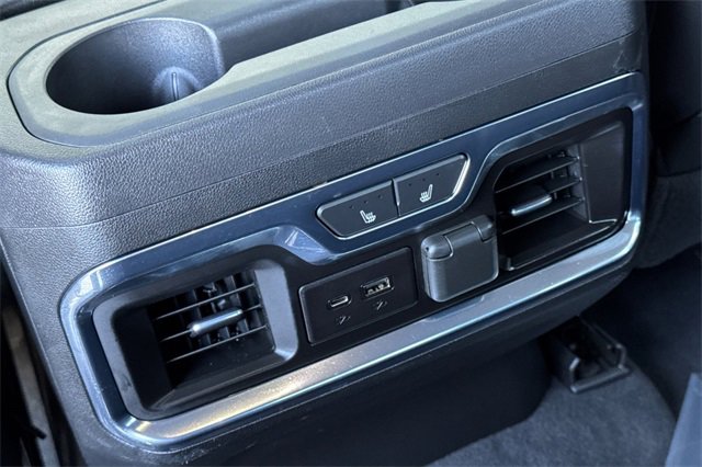 Used 2023 GMC Sierra 3500 Denali w/ Denali Black Diamond Edition image 44