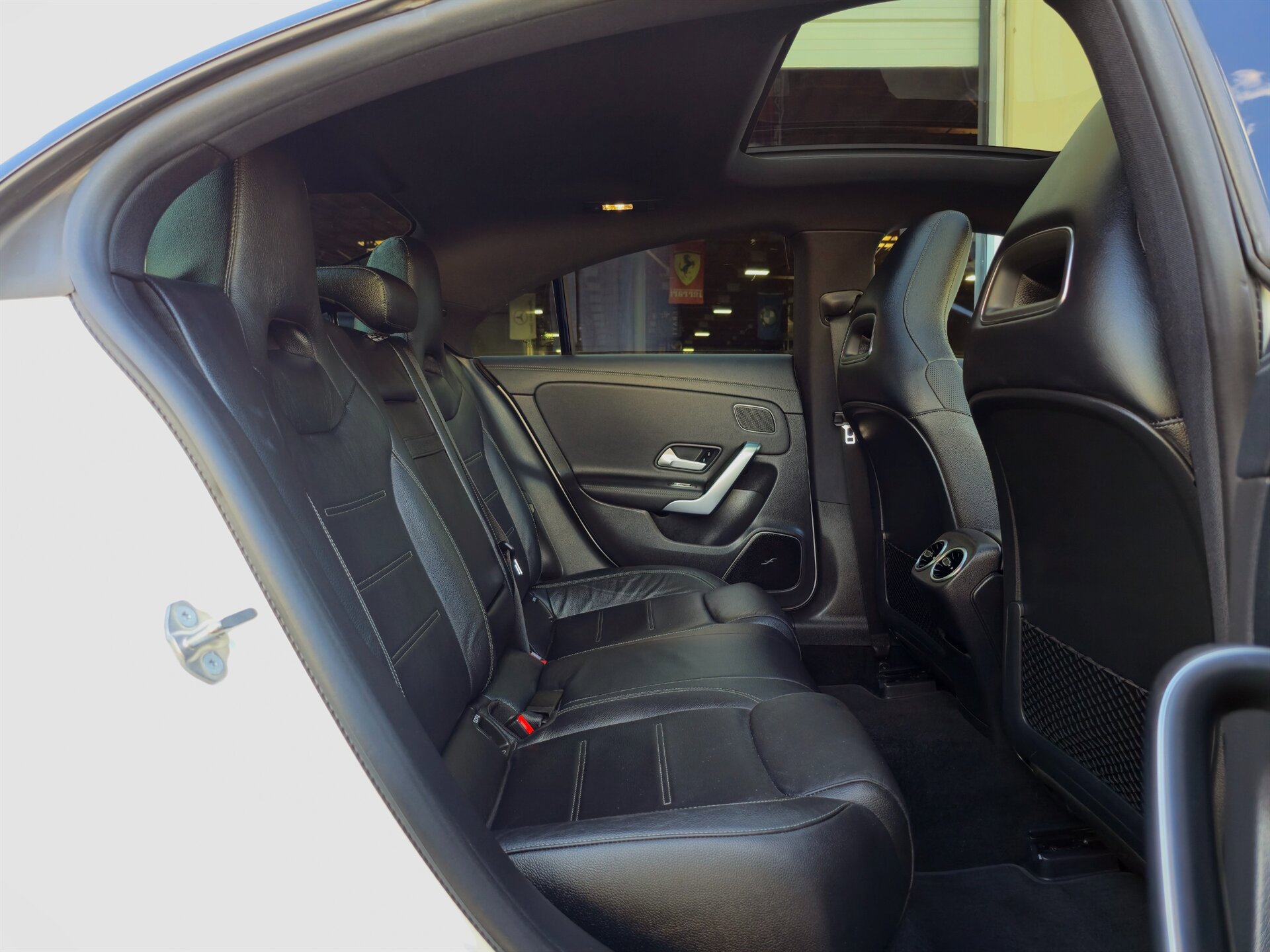 Used 2020 Mercedes-Benz CLA 35 AMG 4MATIC image 34