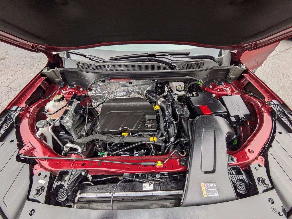 Used 2025 Chevrolet Trax LT w/ LT Convenience Package image 26