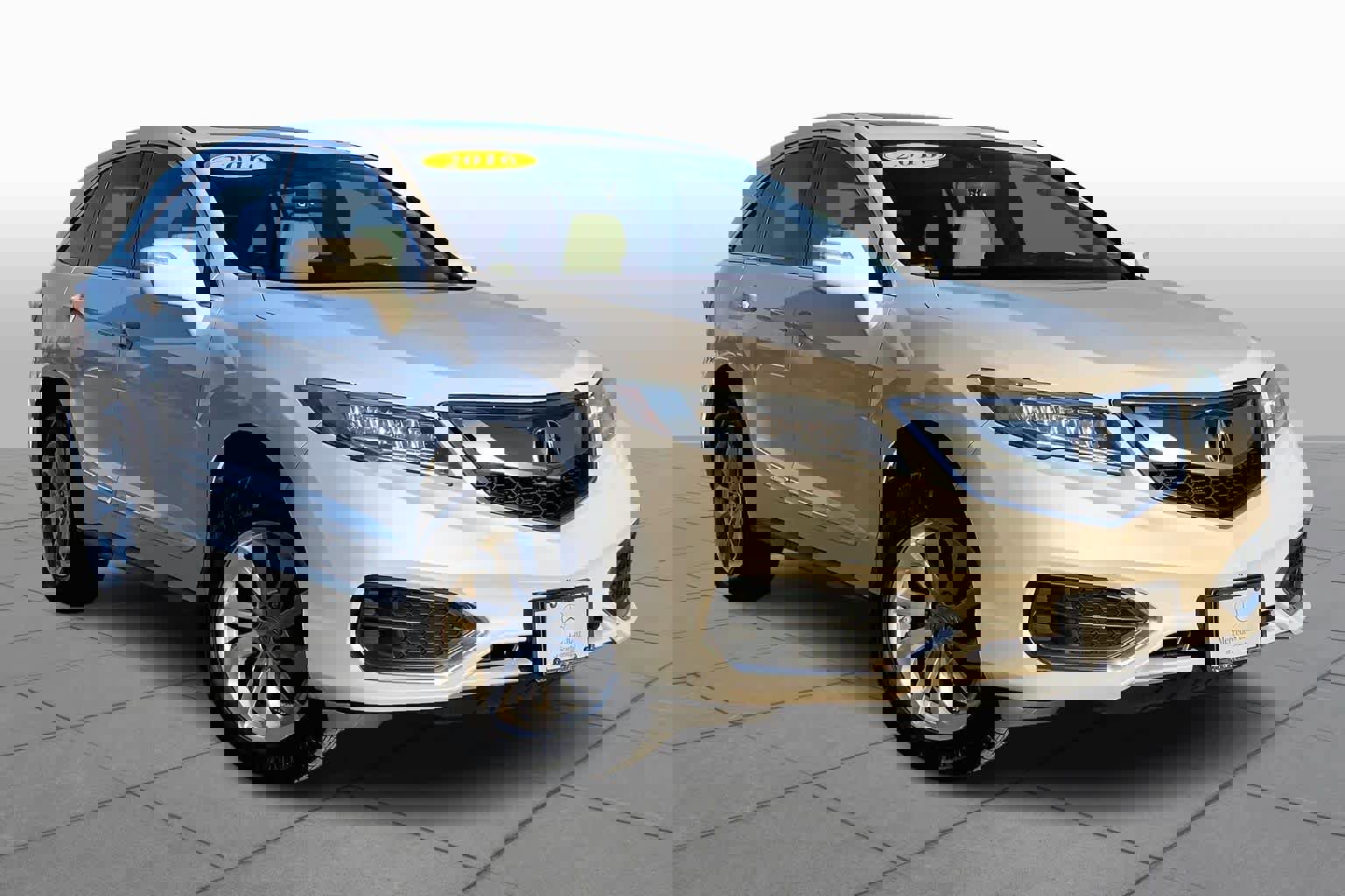 Used 2016 Acura RDX AWD w/ Technology Package image 2