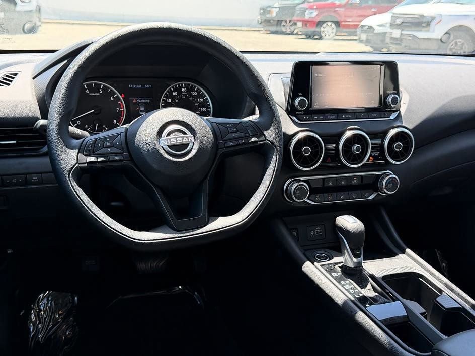 Used 2025 Nissan Sentra S FWD image 32