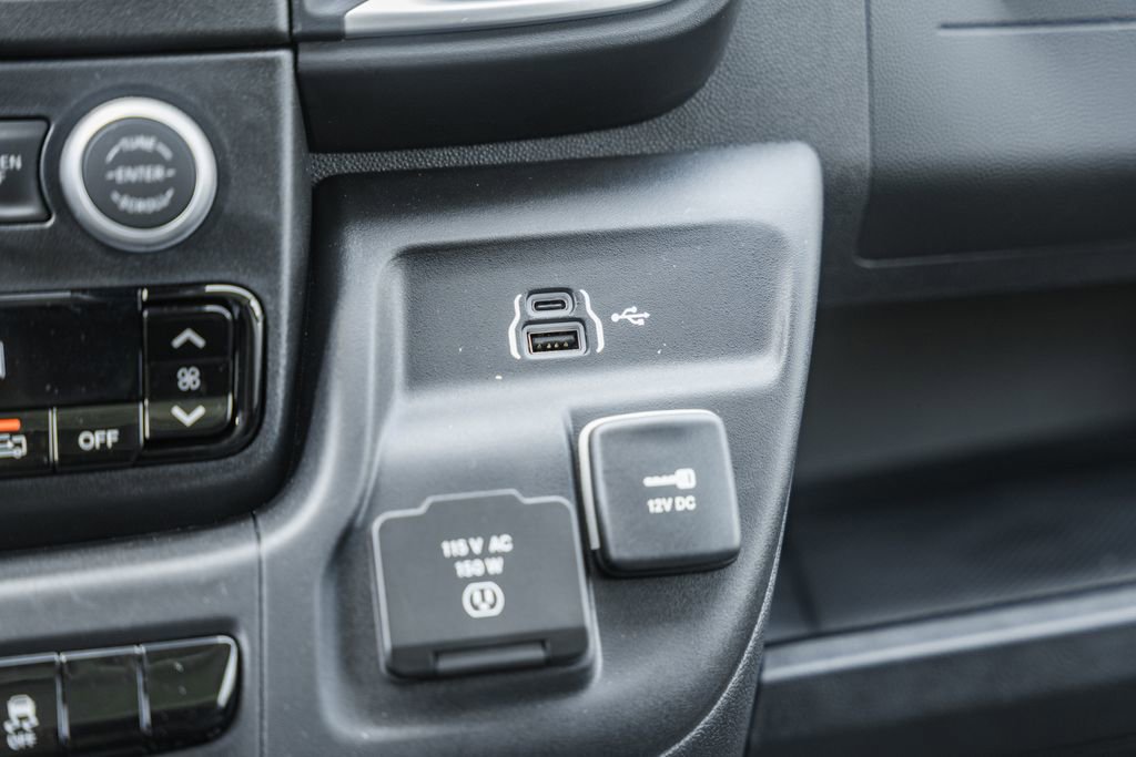 New 2025 RAM ProMaster 3500 w/ Quick Order Package 22G SLT image 23