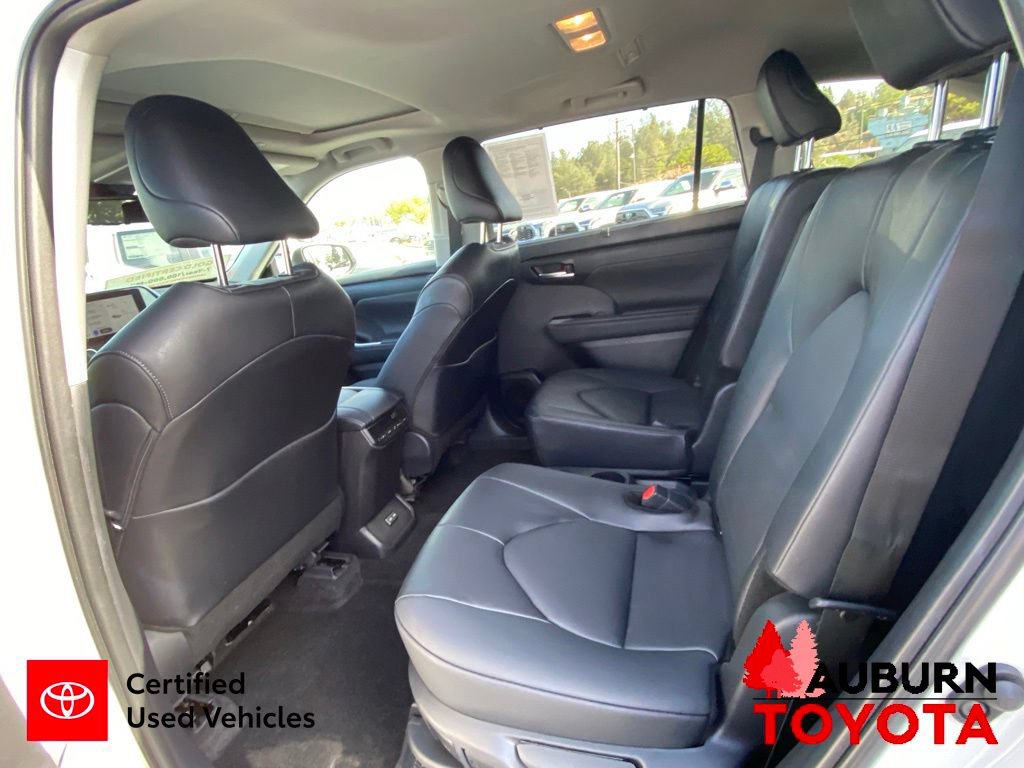 Certified 2026 Toyota Highlander XLE AWD/4WD image 27
