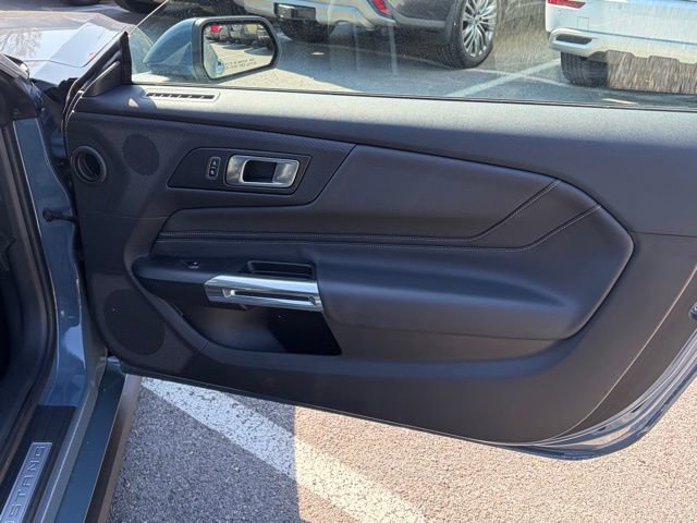 Used 2025 Ford Mustang GT Premium image 30