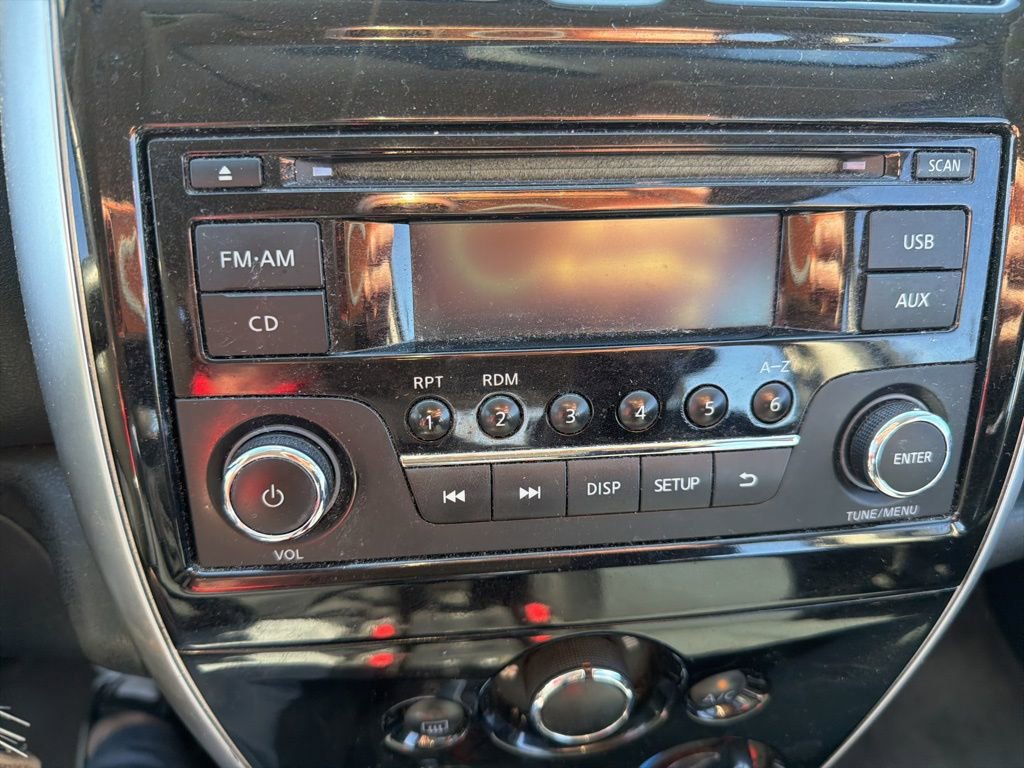 Used 2015 Nissan Versa Note SV FWD image 10