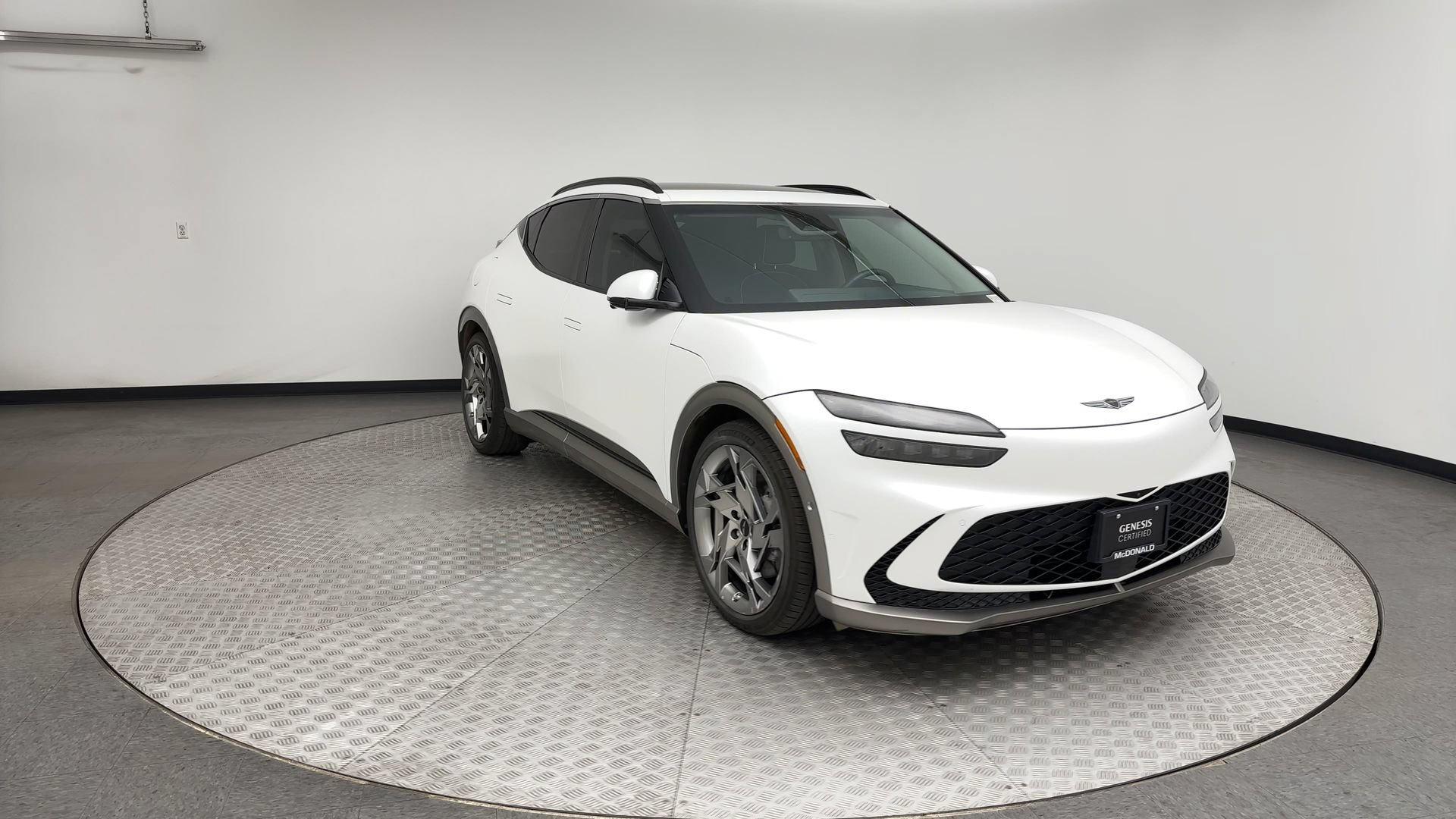 Certified 2023 Genesis GV60 Performance AWD/4WD image 8