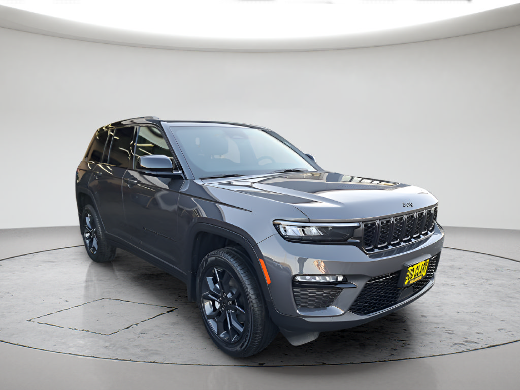 New 2025 Jeep Grand Cherokee Limited w/ MOPAR Finishing Package AWD/4WD image 3