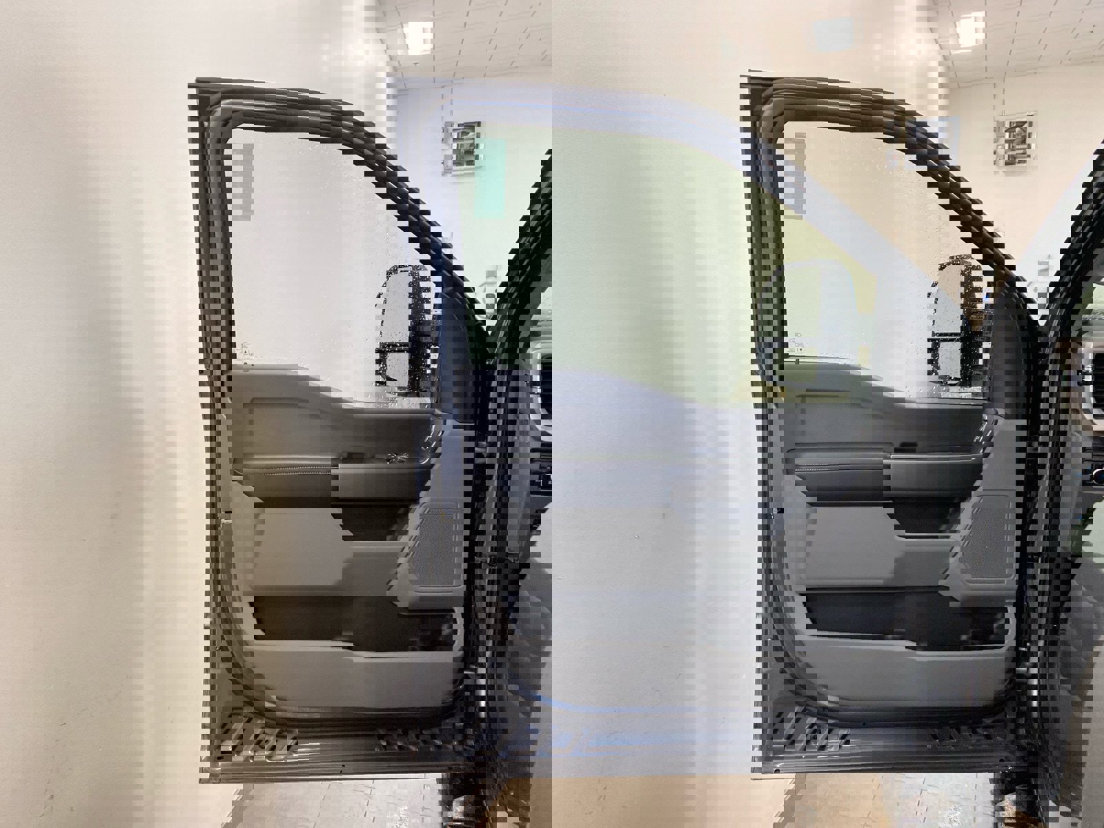 New 2025 Ford F350 XLT w/ FX4 Off-Road Package image 9