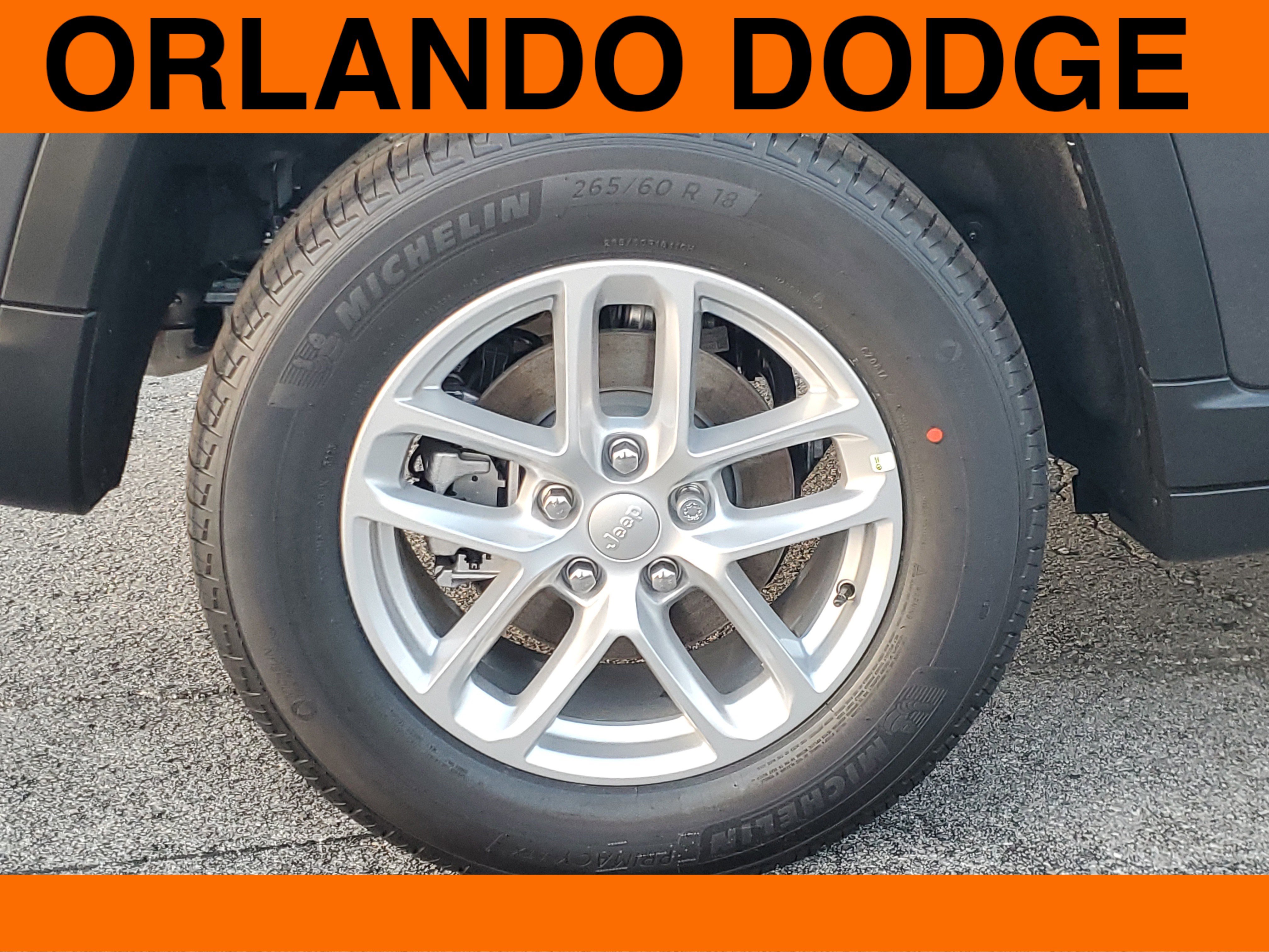 New 2025 Jeep Grand Cherokee Laredo X image 5