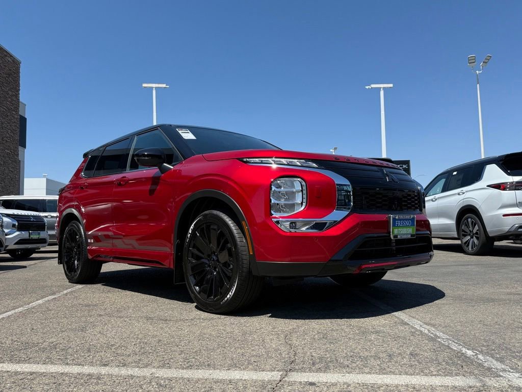 New 2026 Mitsubishi Outlander AWD image 3