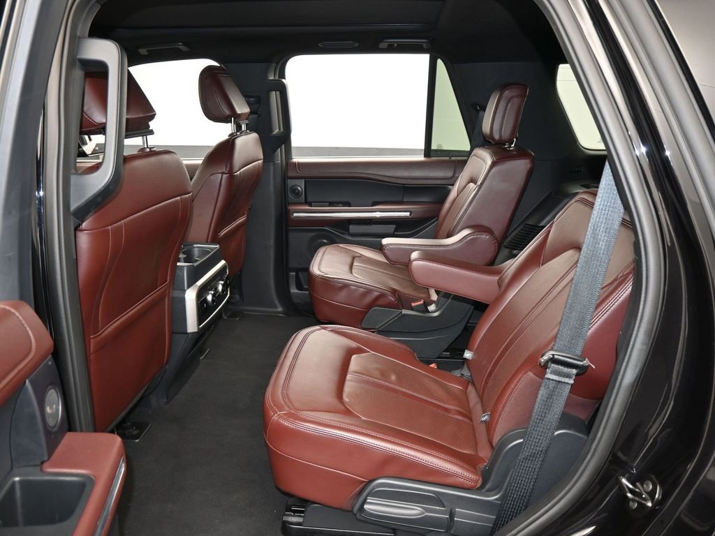 Used 2024 Ford Expedition Limited image 40