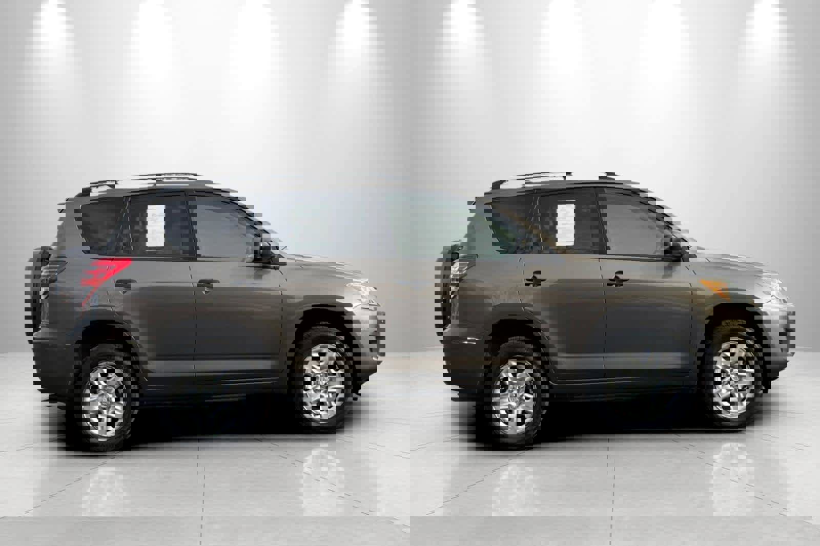 Used 2011 Toyota RAV4 4WD image 8