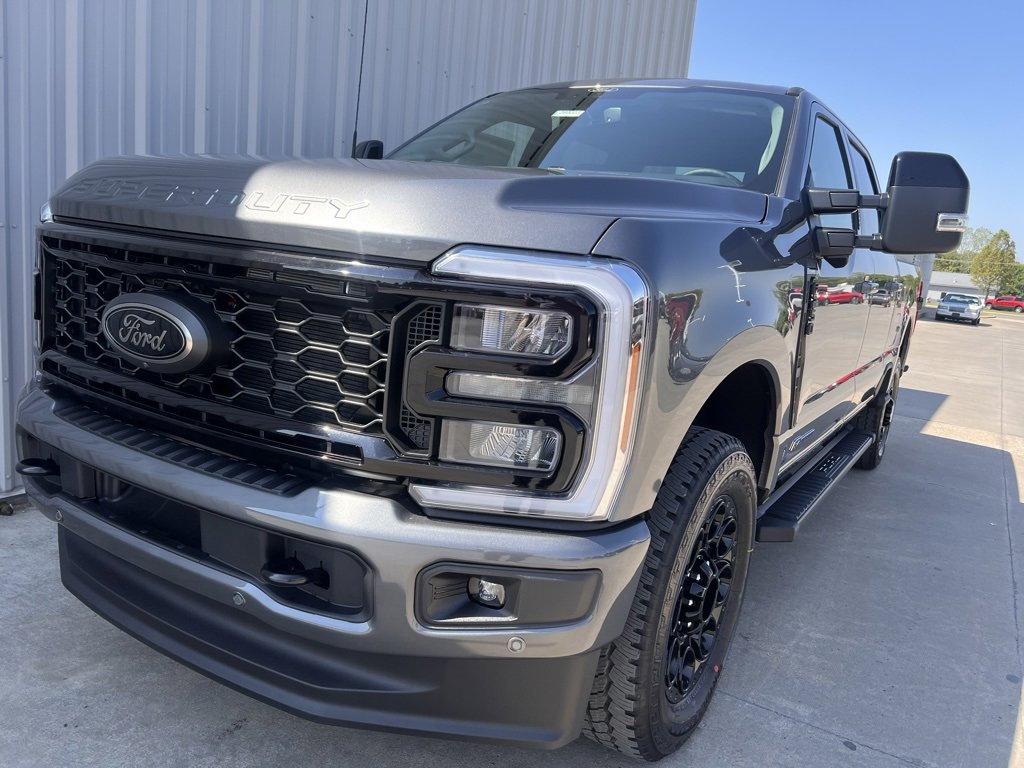 New 2026 Ford F250 Lariat image 2