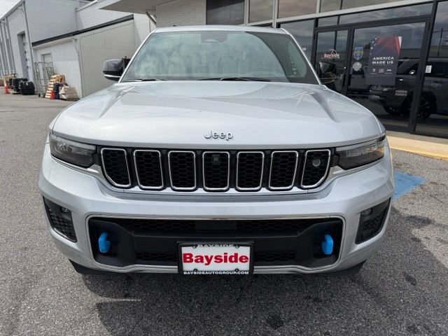 Used 2023 Jeep Grand Cherokee Overland w/ Advanced Protech Group III AWD/4WD image 30