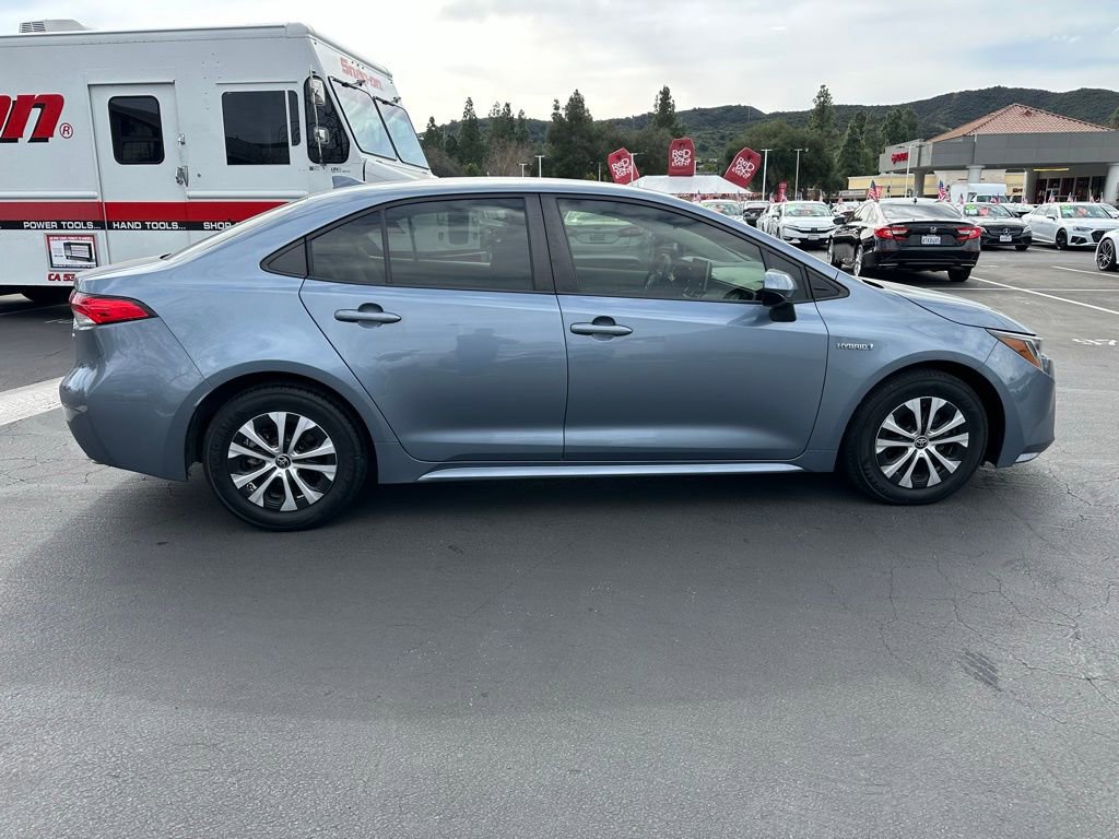 Certified 2021 Toyota Corolla LE image 4