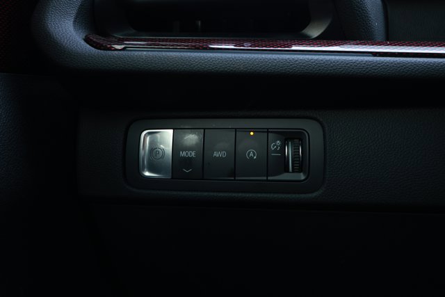 Used 2024 Chevrolet Traverse Z71 image 15