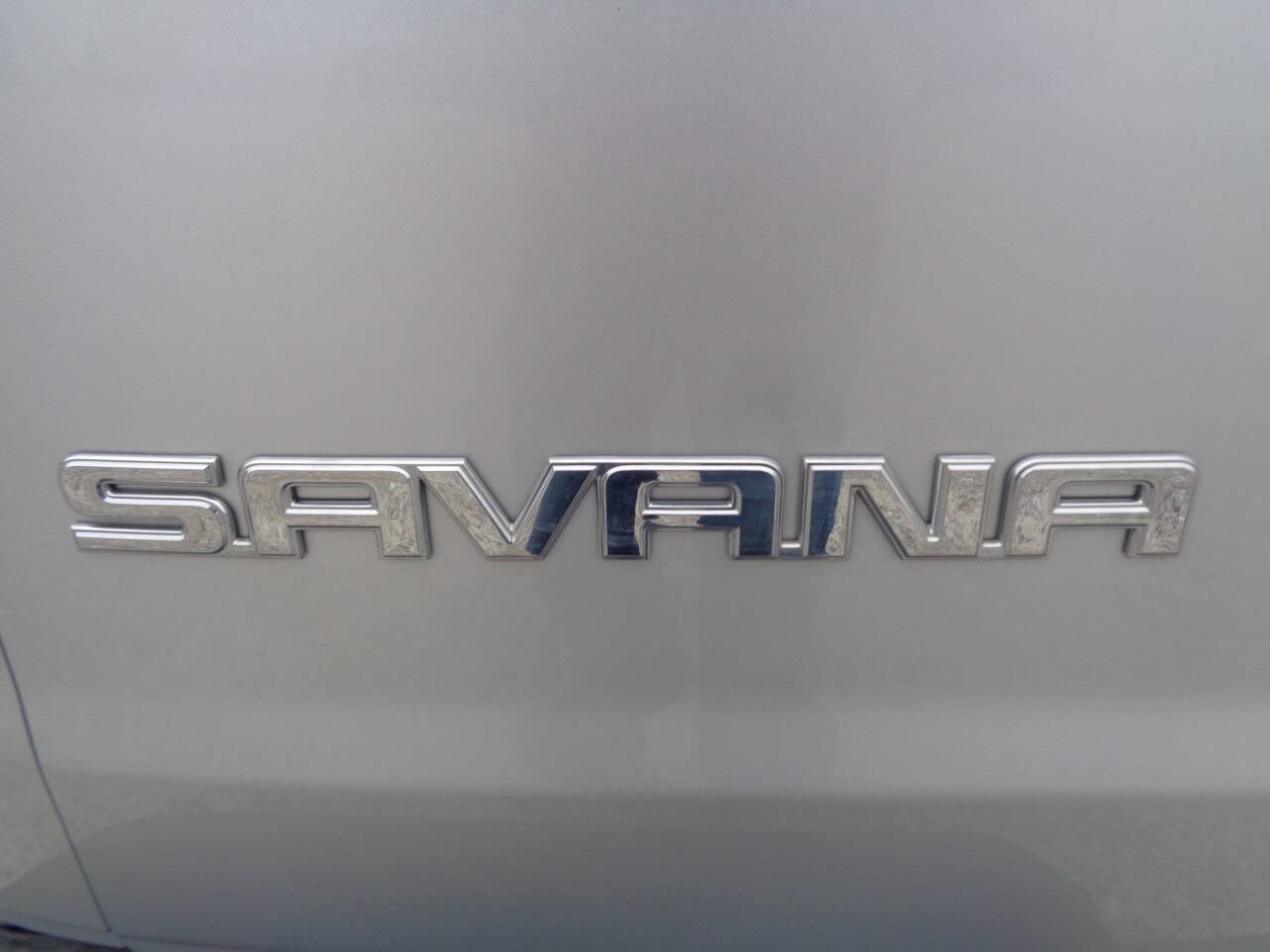 Used 2017 GMC Savana 3500 LT w/ LT Preferred Equipment Group image 11