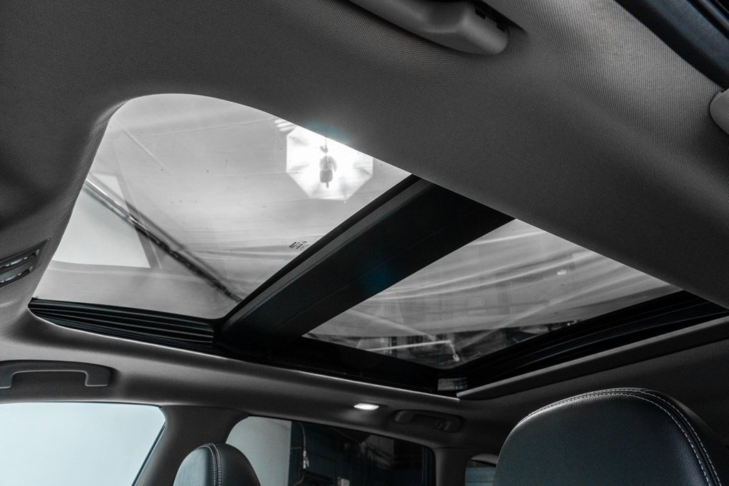 Used 2020 Nissan Murano SL w/ Moonroof Package image 24