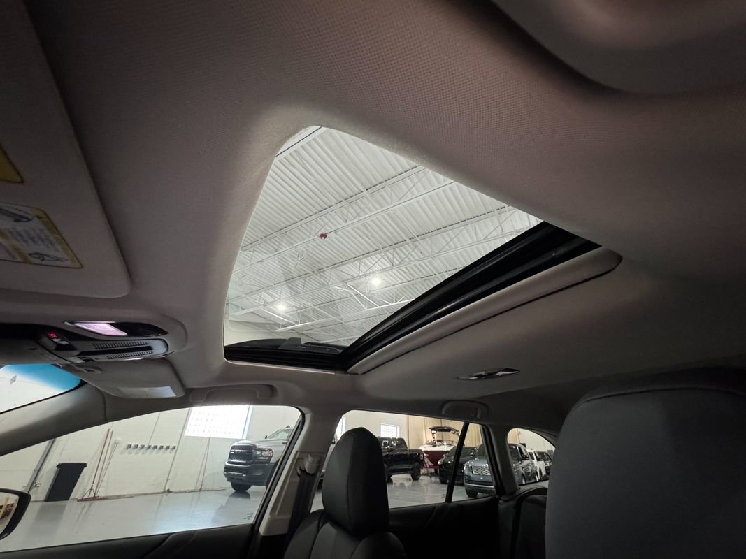 Used 2021 Subaru Outback Limited image 34