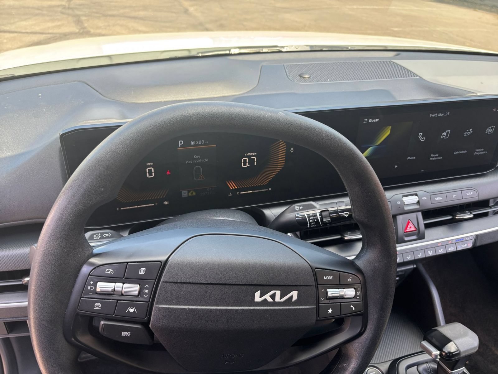 Used 2025 Kia K4 FWD image 29