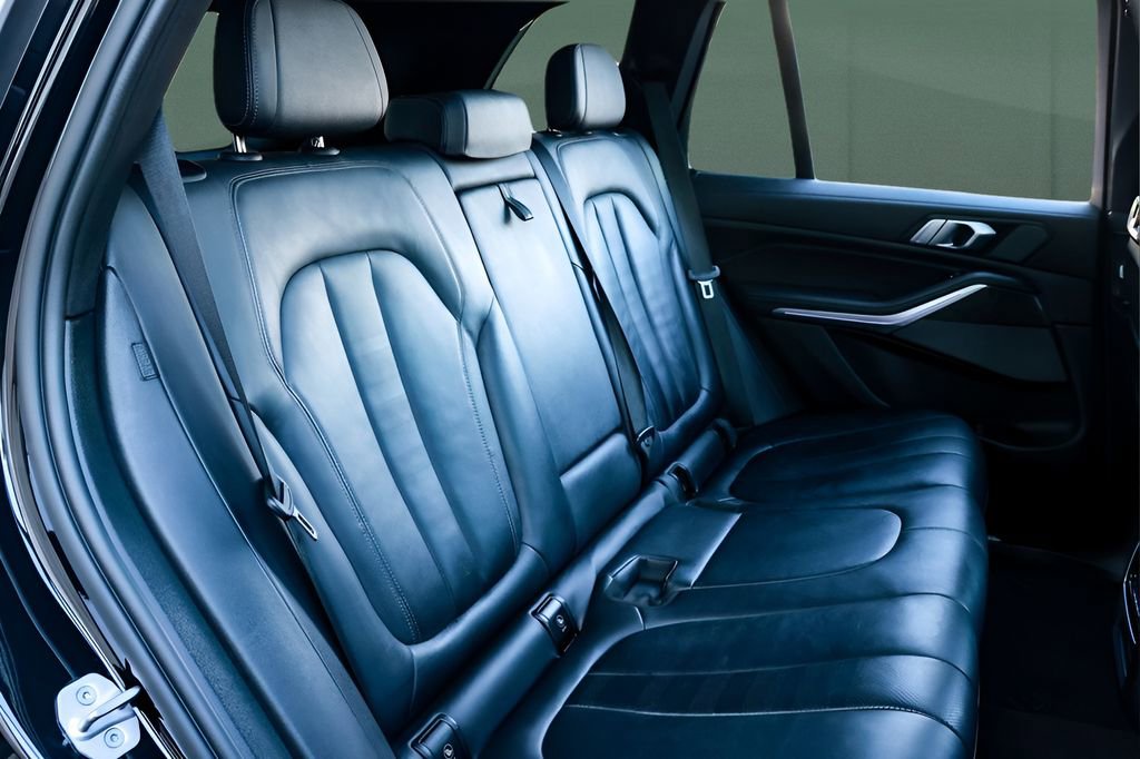 Used 2022 BMW X5 M50i w/ Premium Package AWD/4WD image 18