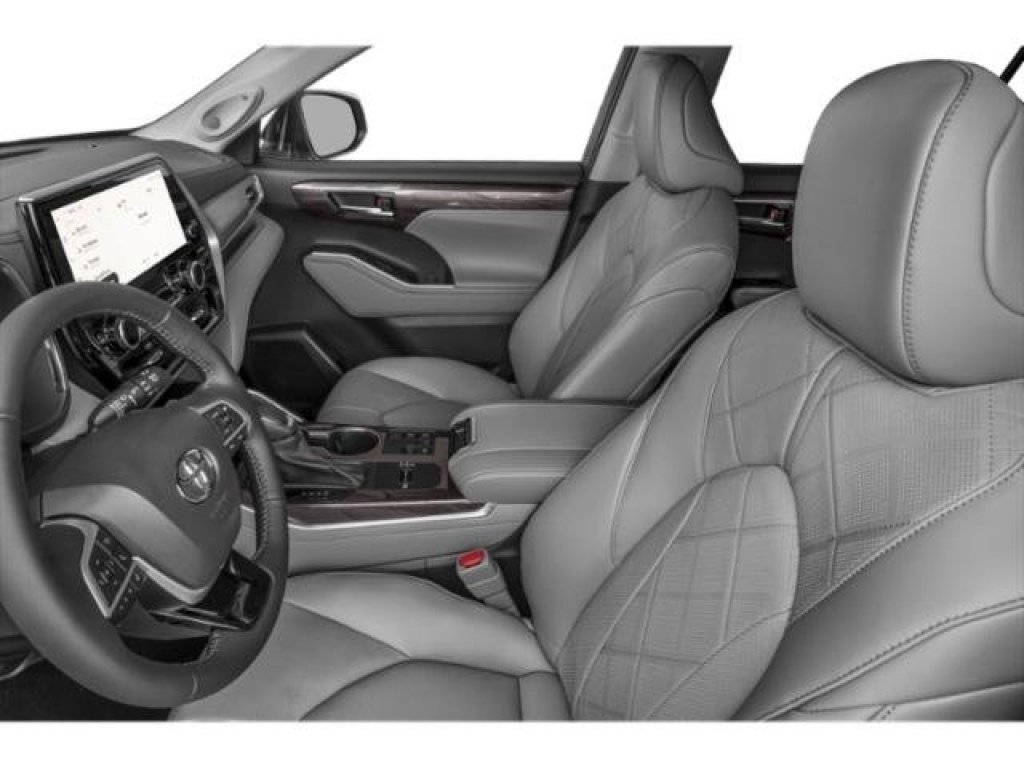 New 2026 Toyota Highlander Platinum image 13