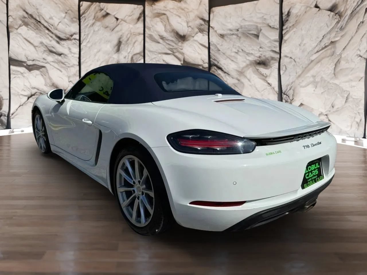 Used 2020 Porsche 718 Boxster RWD image 8