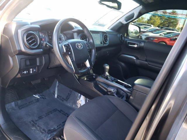 Certified 2018 Toyota Tacoma TRD Sport AWD/4WD image 19