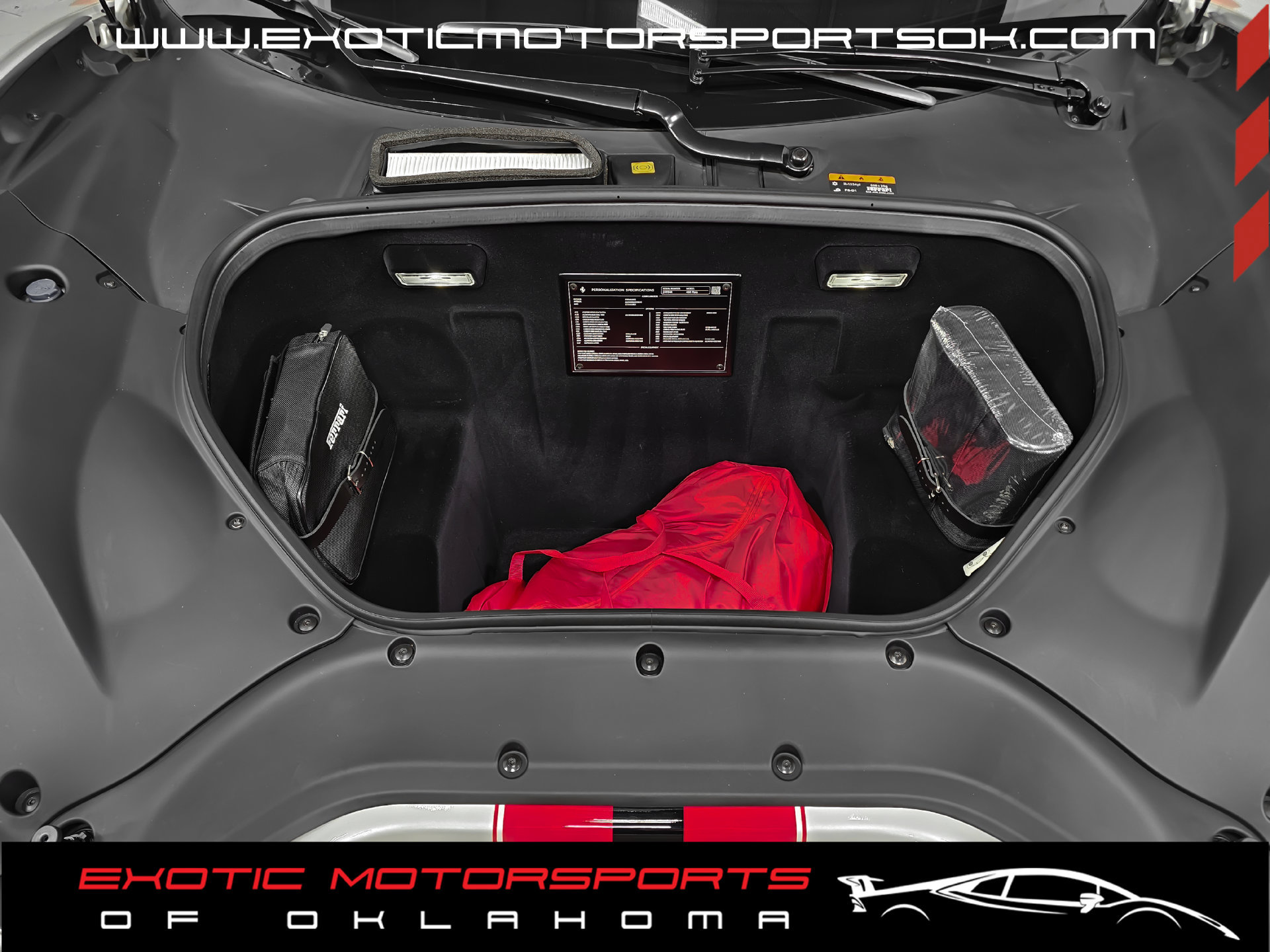 Used 2020 Ferrari 488 Pista Coupe RWD image 27