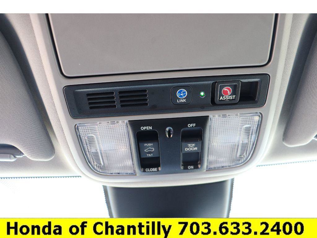 Certified 2023 Honda Odyssey Touring image 18