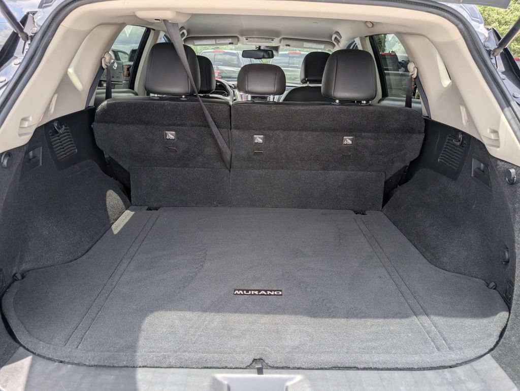 Used 2022 Nissan Murano SV w/ SV Midnight Edition Package FWD image 11
