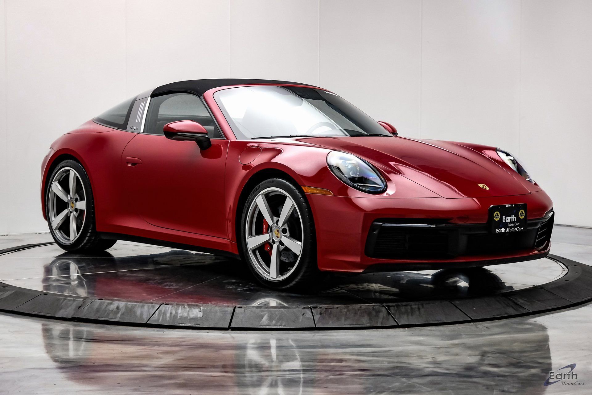 Used 2021 Porsche 911 Targa 4S Heritage Design image 28