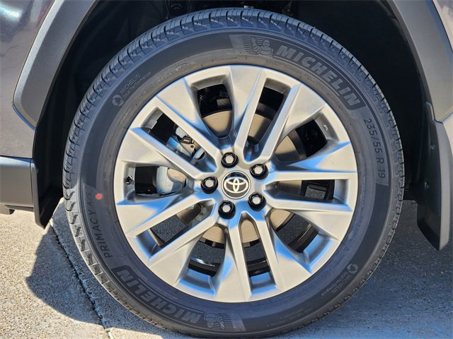 New 2025 Toyota RAV4 Limited image 8