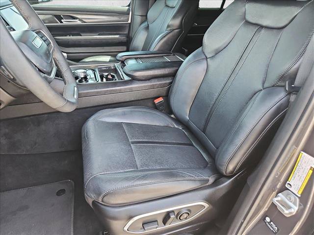 Used 2023 Jeep Wagoneer Series II w/ Premium Group I RWD image 17