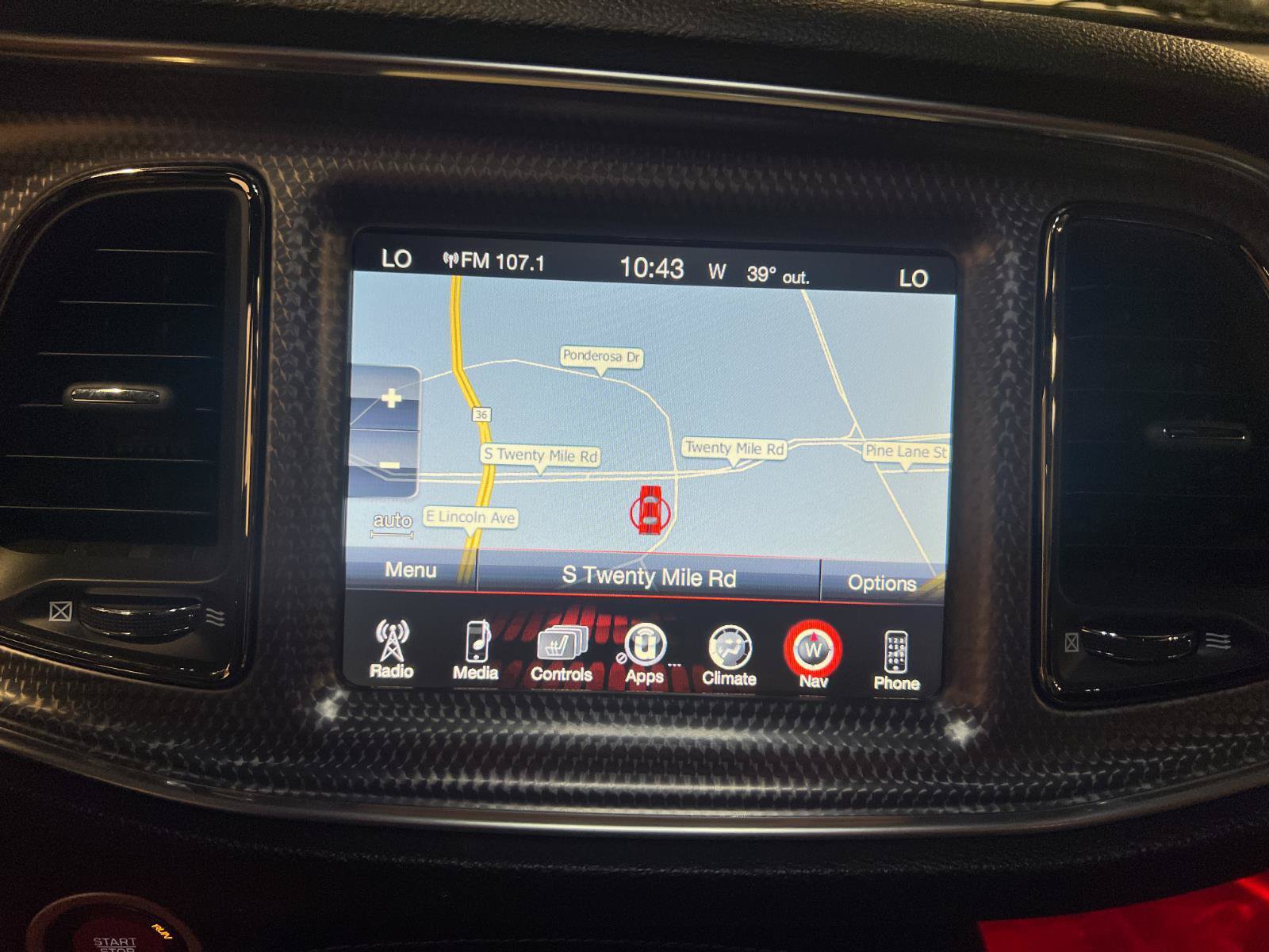 Used 2015 Dodge Challenger SRT Hellcat RWD image 17