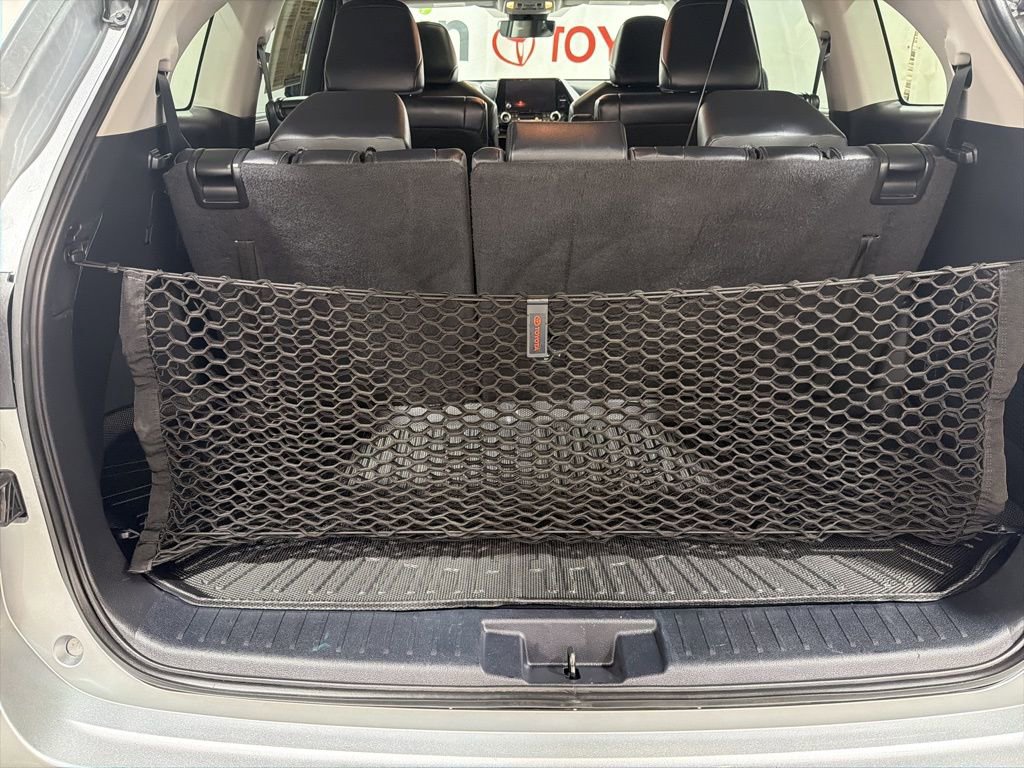Used 2023 Toyota Highlander XLE image 18