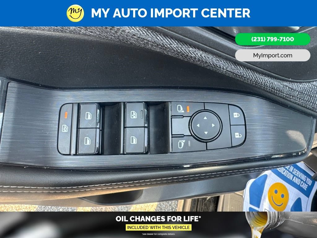 Used 2023 Nissan Rogue SV AWD/4WD image 11