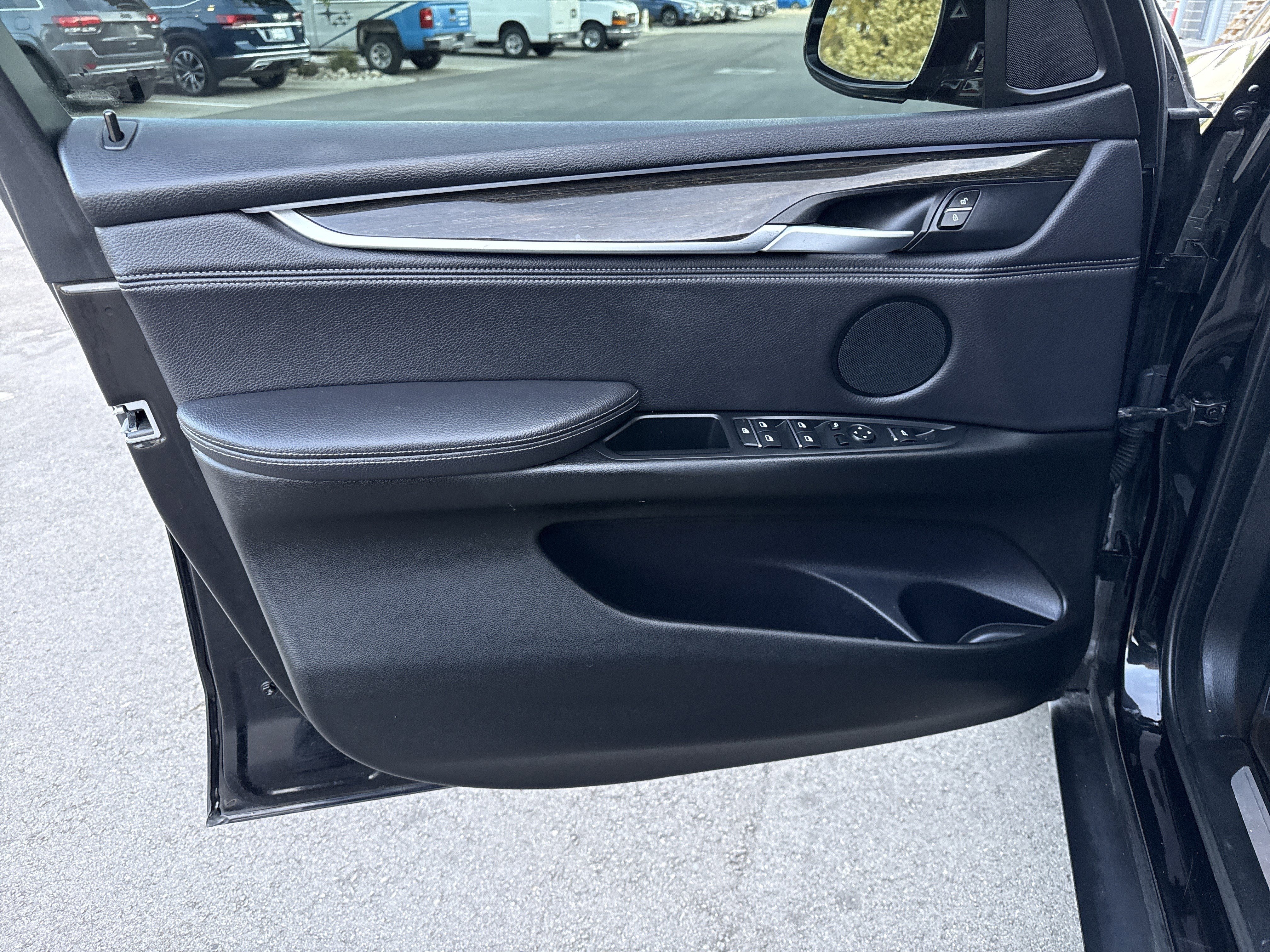 Used 2018 BMW X5 xDrive40e image 17