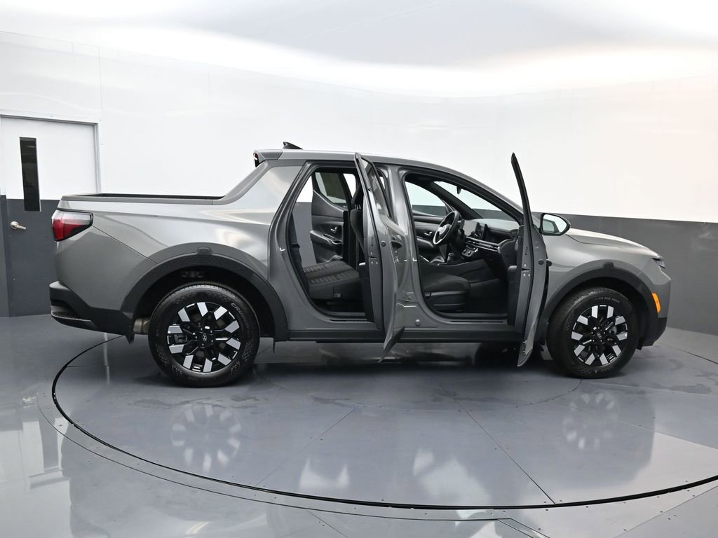 Used 2025 Hyundai Santa Cruz SE image 28