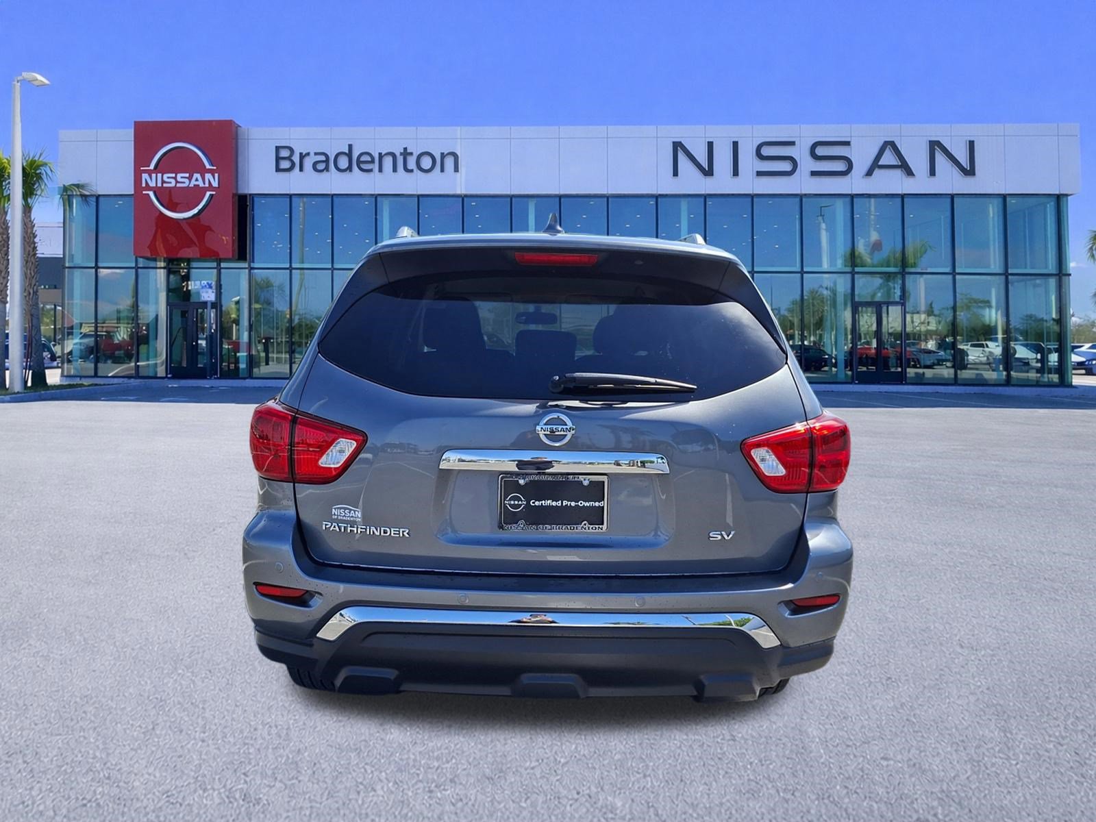 Certified 2020 Nissan Pathfinder SV image 6