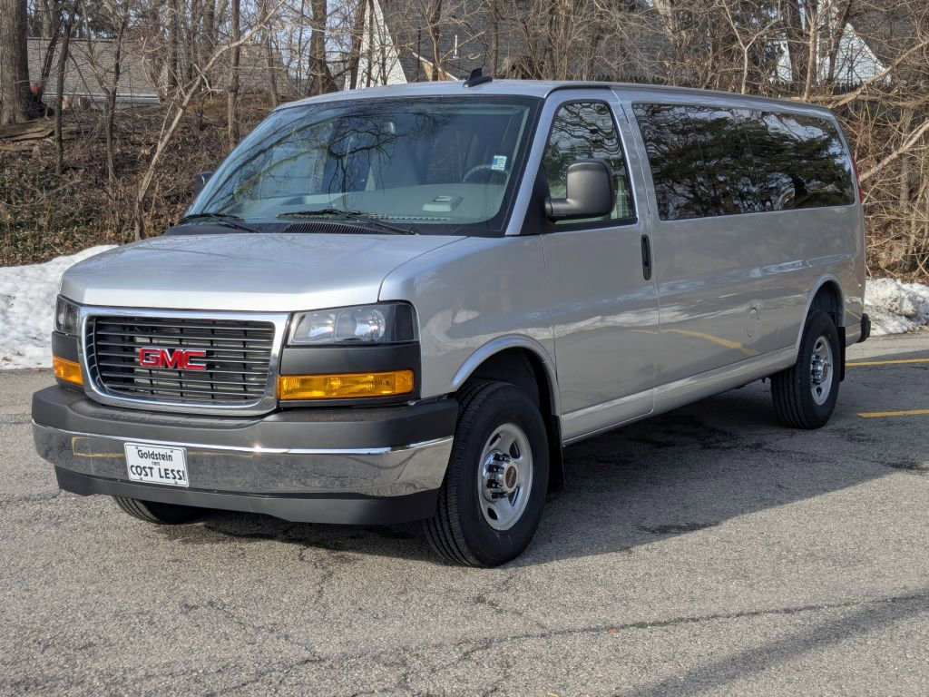 New 2025 GMC Savana 3500 LT w/ LT Preferred Equipment Group image 3