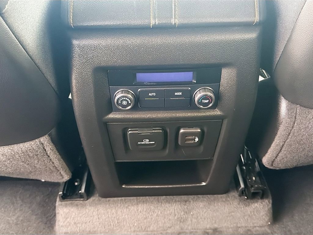 Used 2021 Chevrolet Traverse RS image 20