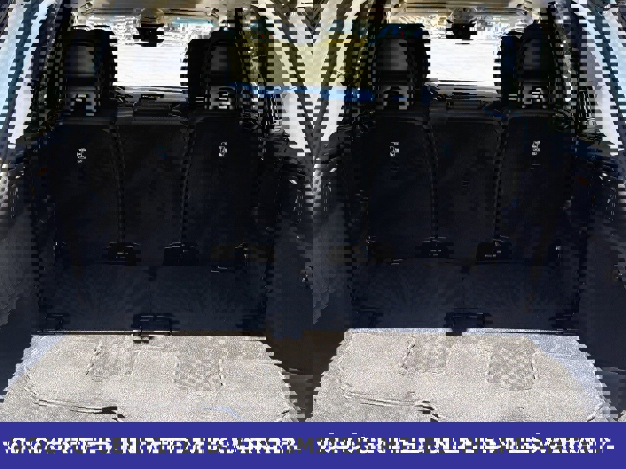 Certified 2025 Volvo XC90 B6 Plus image 37