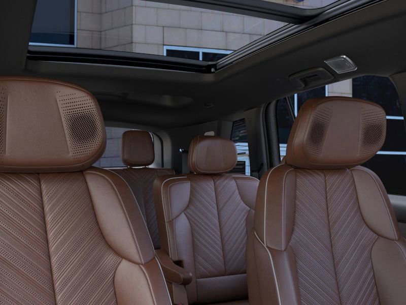 New 2026 Cadillac Vistiq Platinum image 24