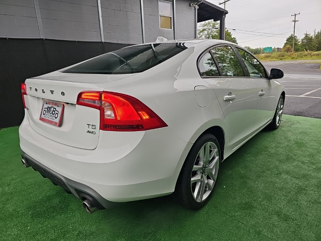 Used 2017 Volvo S60 T5 Dynamic w/ Vision Package AWD/4WD image 3