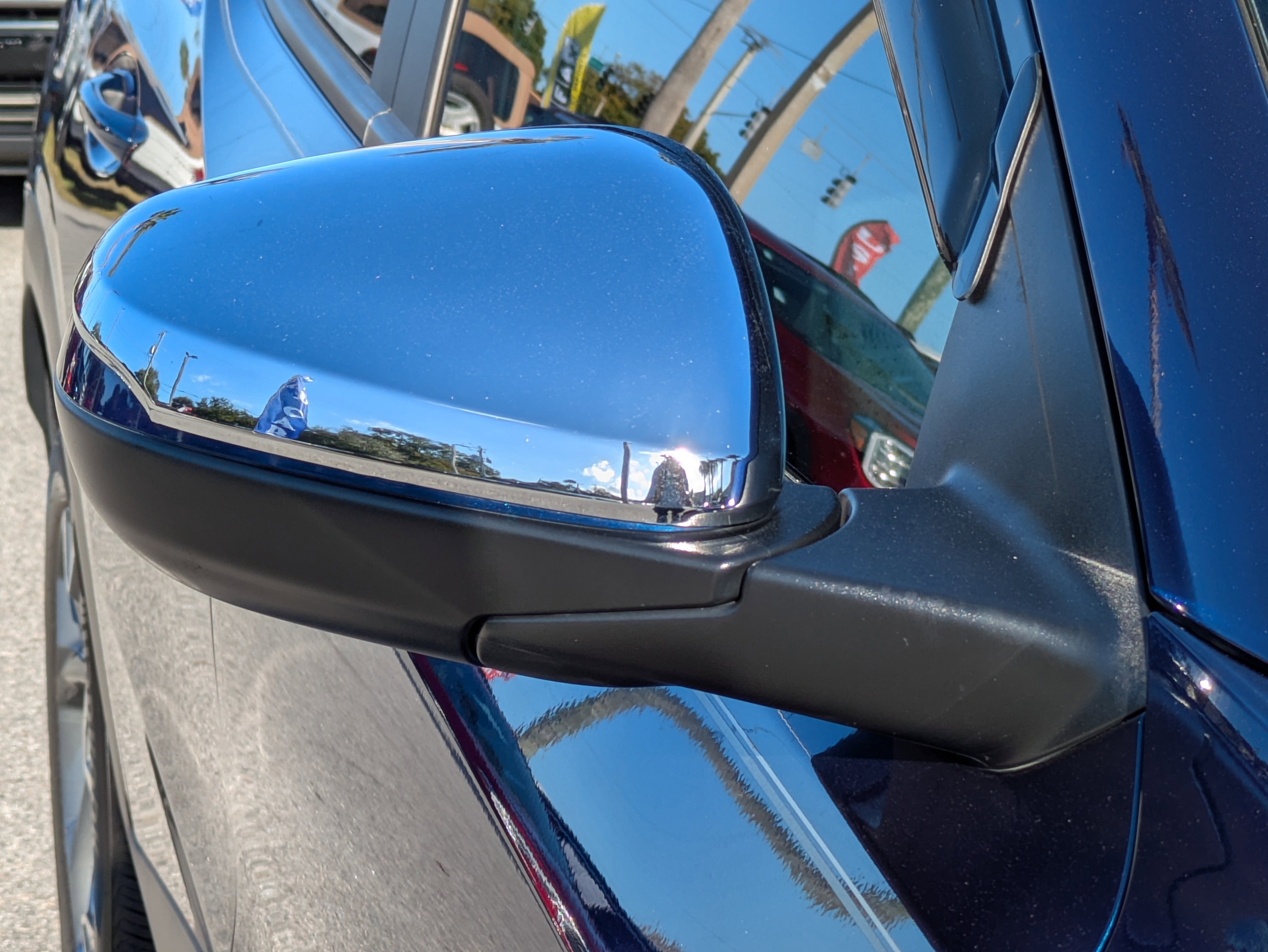 Certified 2024 Chevrolet Trax LT w/ LT Convenience Package image 11