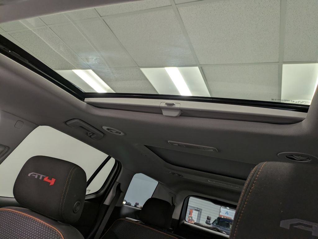 Used 2023 GMC Acadia AT4 AWD/4WD image 21